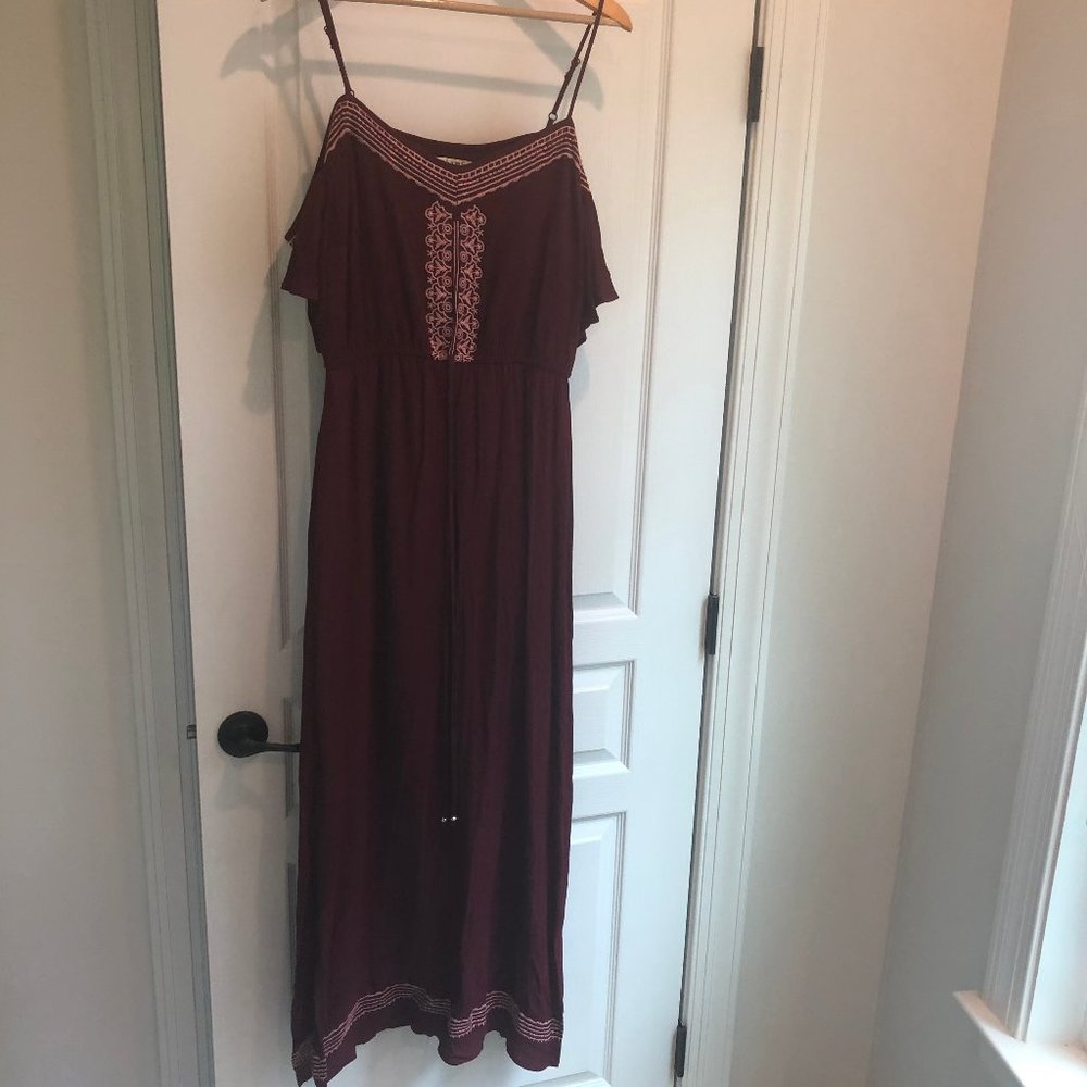 Cold Shoulder Maxi Dress